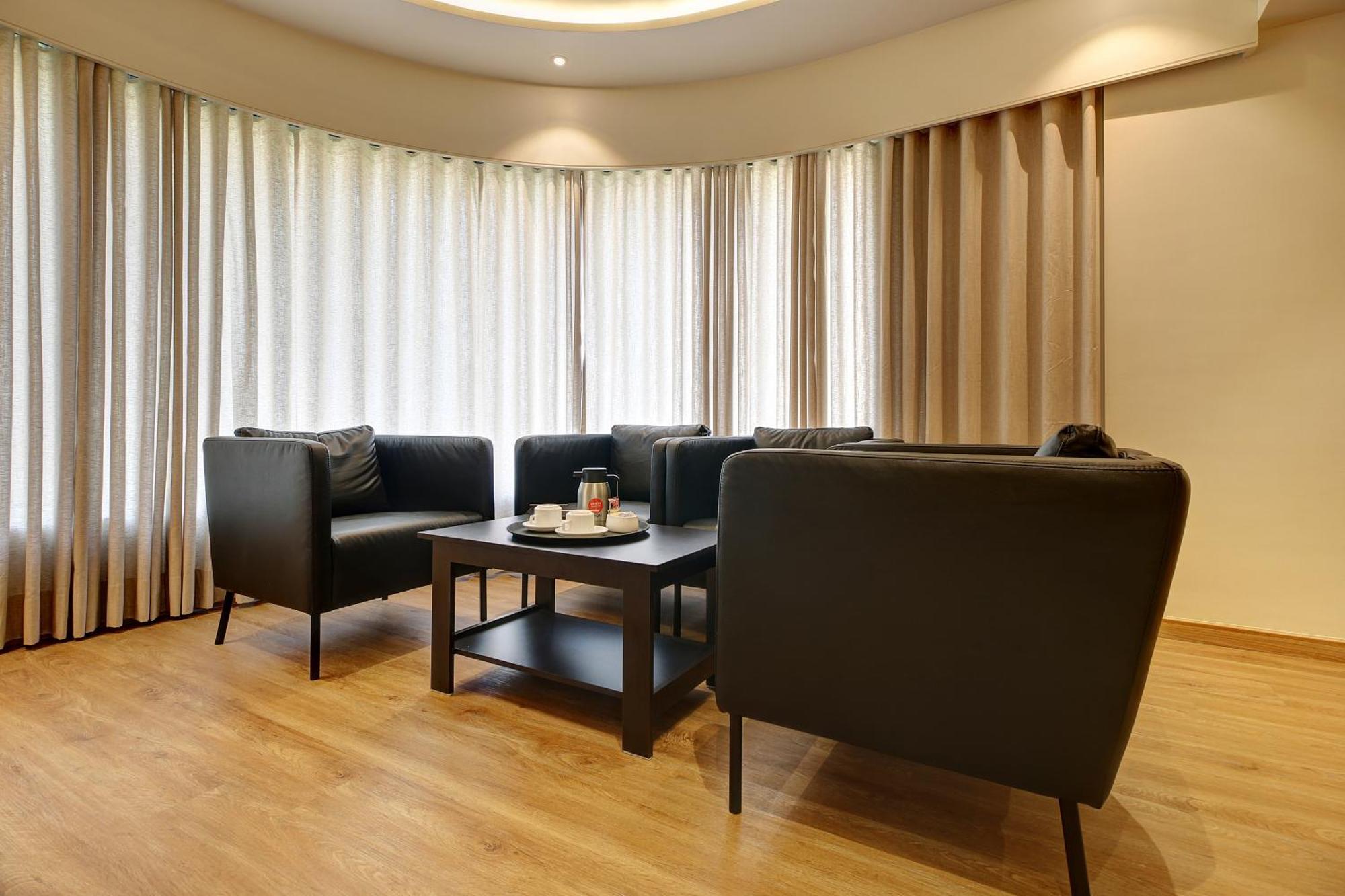 Hotel Mumbai House Ghansoli, Нави Мумбай Екстериор снимка